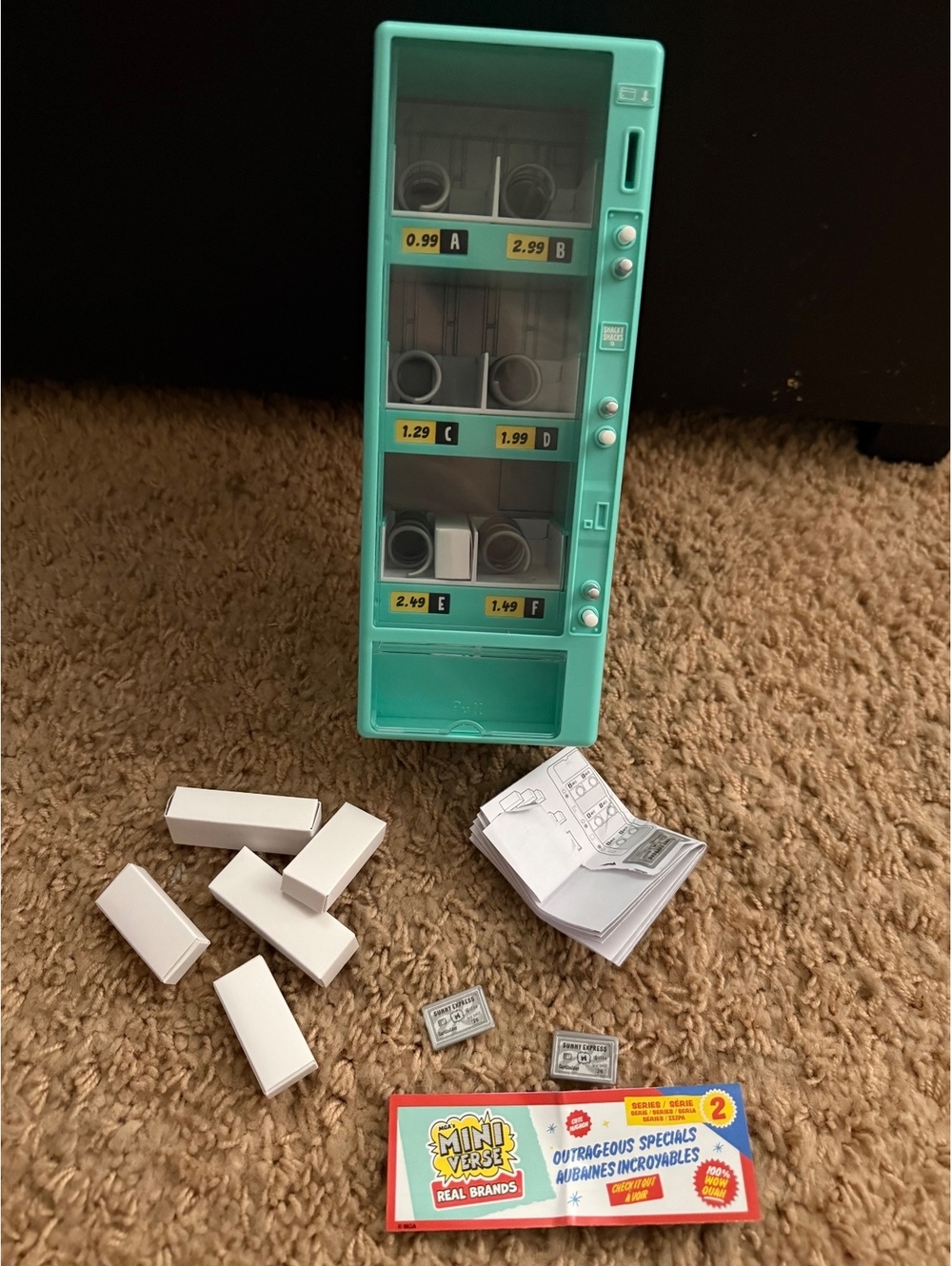 Miniverse teal vending machine 2 credit cards